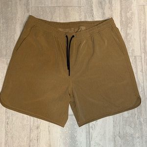 NWOT Old Navy Active shorts